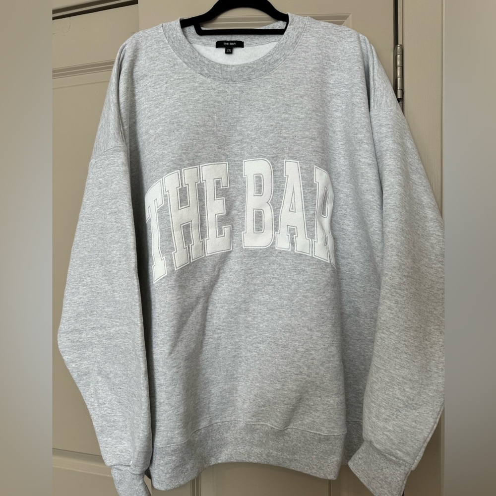 THE BAR VARSITY SWEATSHIRT LT HEATHER GREY XXL